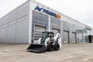 Мини-погрузчик колесный