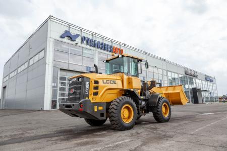 Погрузчик фронтальный колесный