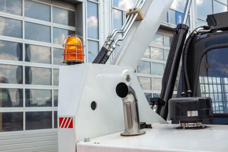 Мини-погрузчик колесный