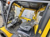 Вилочный погрузчик Komatsu FD30T-17