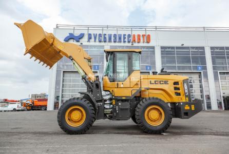 Погрузчик фронтальный