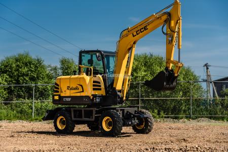 Экскаватор колесный