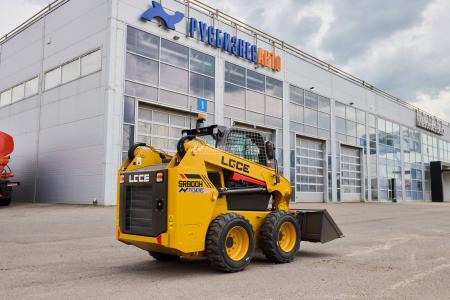 Мини-погрузчик колесный