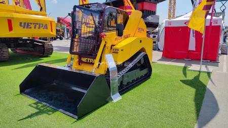 Мини-погрузчик гусеничный