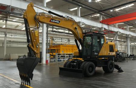 Колесный экскаватор