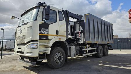 Ломовоз на шасси FAW CA3250 (6х4) с ГМУ ESSEL S80-93 (кузов 30 куб.м.)