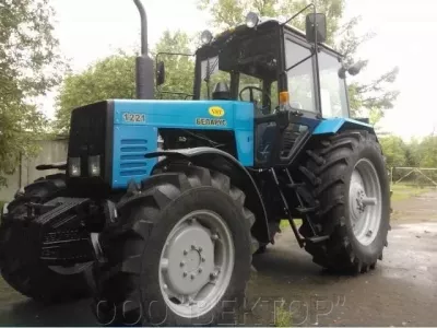 Колесные тракторы МТЗ 1221.2 Беларус, Самара